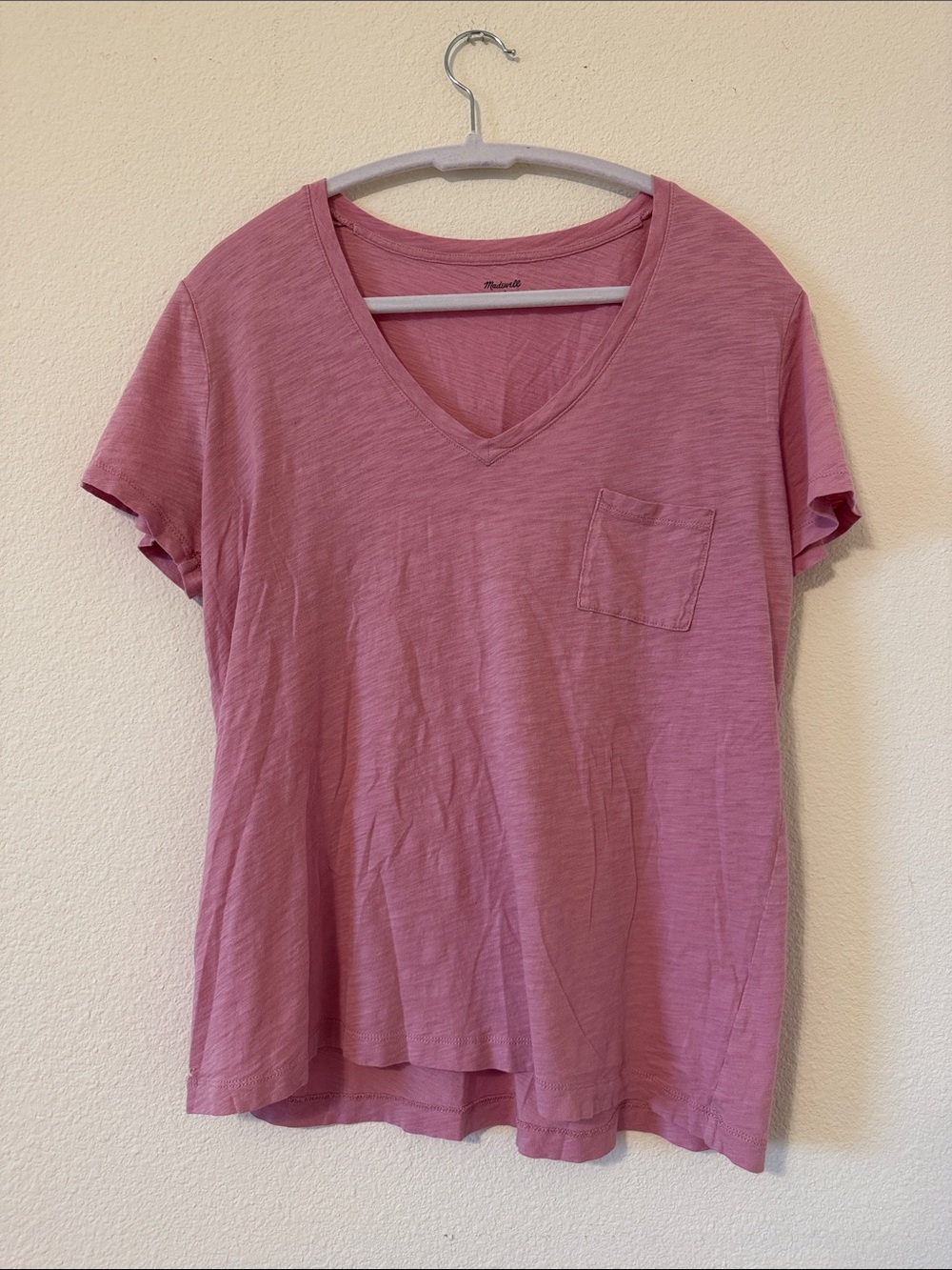 Madewell size large pink short sleeve v-neck pocket t-shirt